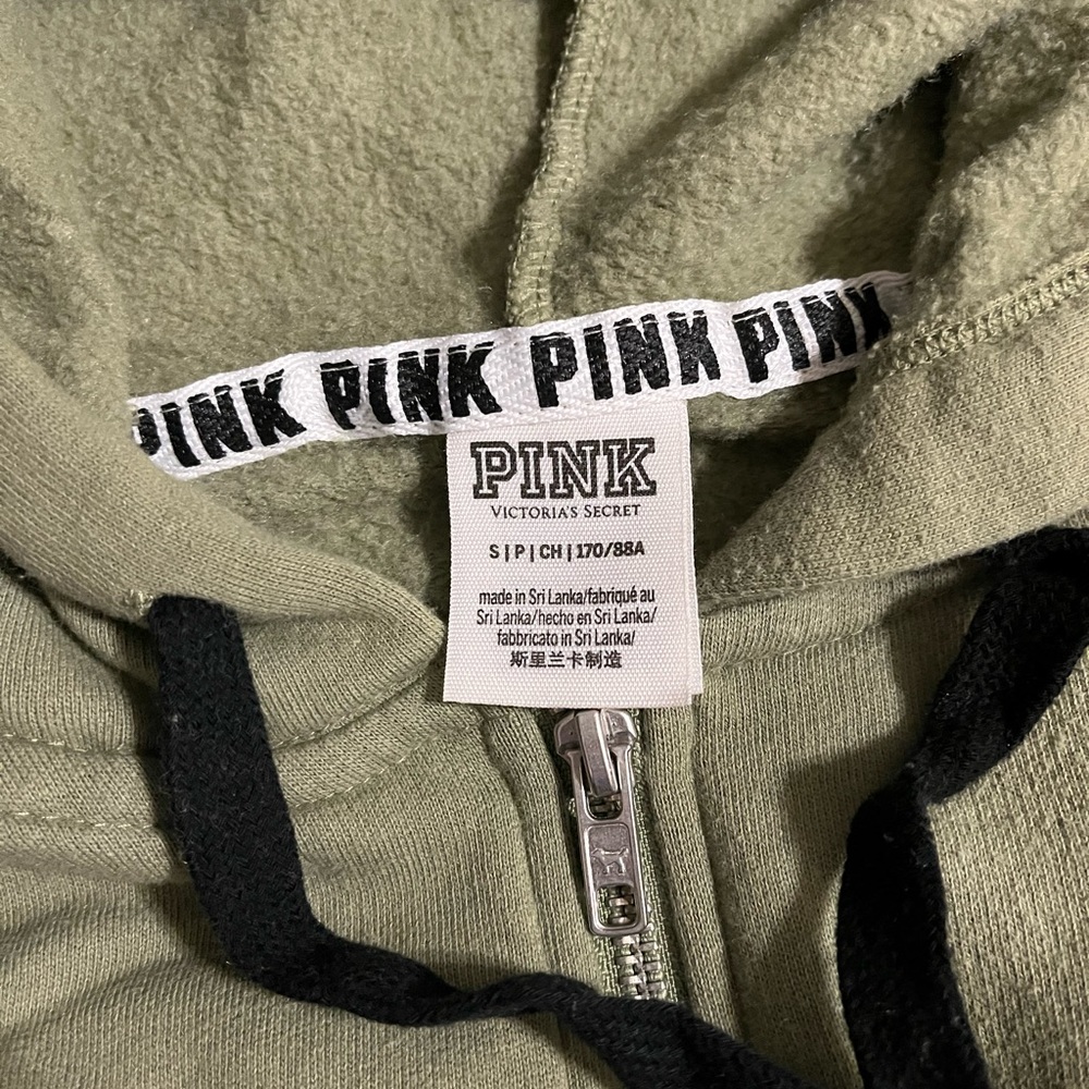 VS Pink Matching Set - Picture 2 of 4